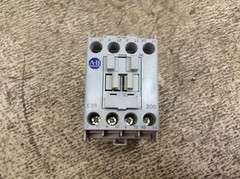 Allen Bradley 100-C09ZJ300 24 VDC Starter Contactor 100-C09D*300 100-C (TSC)
