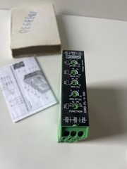 1pcs Phoenix Contact EMD-FL-V-300 voltage monitoring relay 2866048