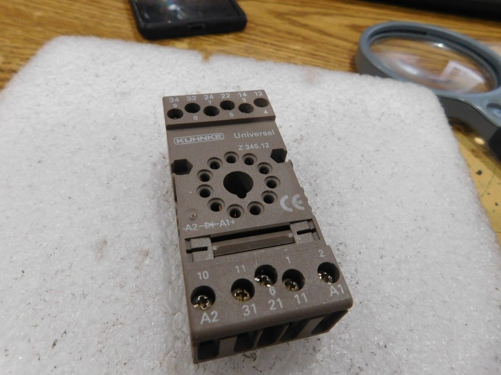 Kuhnke Model: Z345.12 Relay Base