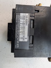 ALLEN BRADLEY 700-R000A1 Electrically Held Relay Ser B 110/120V 50/60HZ