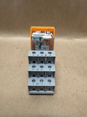 Phoenix Contact 2903693 Switching Relay w/ RIF-3-BSC/3×21 Relay Base