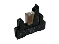 Schrack RP 420024 Relay 5A 24V w/ RT 78625 Relay Base