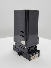Zenith Controls ARSM-4 Solid State Voltage Sensor w Base 240-480V 10A 11-Pin