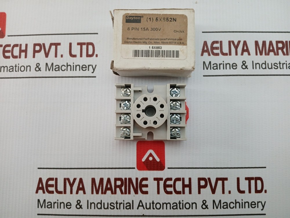 DAYTON 5X852N Octal Relay Socket 8 PIN 15A 300V