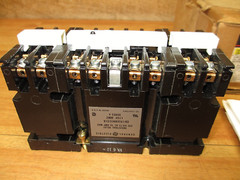 GE General Electric CR120A08002AA *NEW* Industrial Relay