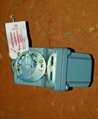 CLASS 9037HW30 FLOAT SWITCH, TYPE HW 4S2 -SURPLUS-
