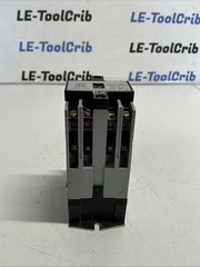 Square D Industrial Control Relay Class 8501 Type X0 42 SER. A AC-264