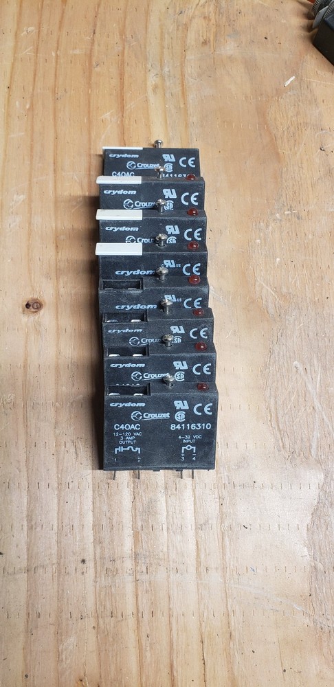 Crydom 84116310Fused relay module ***Missing fuse cover per each***