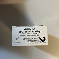 Veris Victory 100 SPDT Enclosed Relay 10-30VAC/VDC 120V 10AMP
