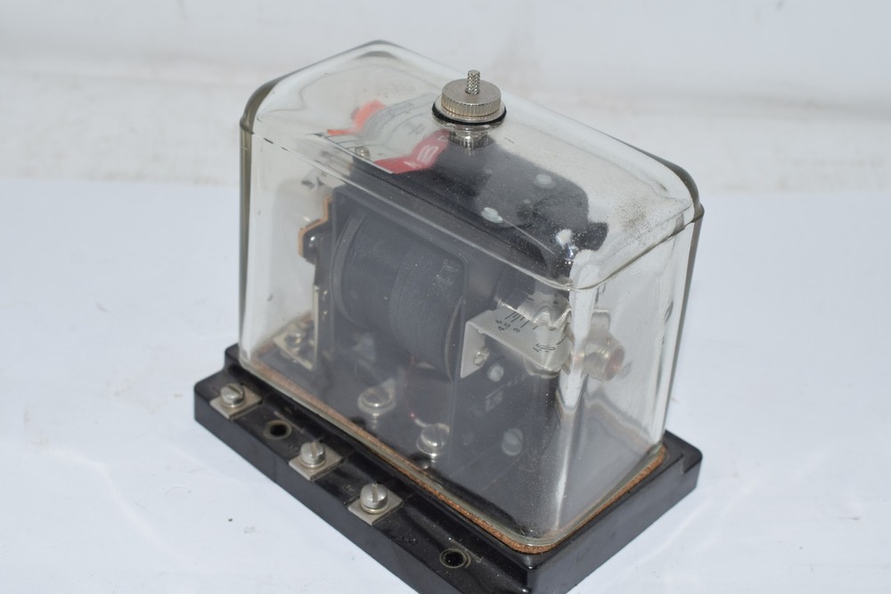 Westinghouse 292B400A25 Instantaneous Voltage Current Relay 1.5-6 Amps