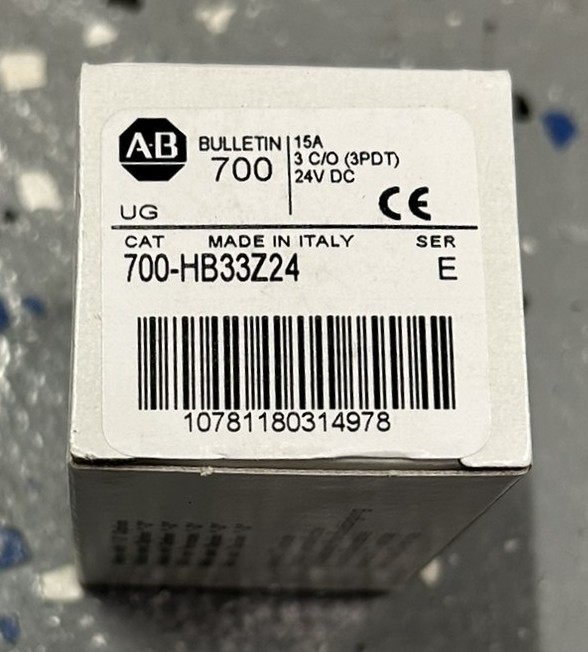Allen Bradley 700-HB33Z24 General Purpose Square Base Relay | New