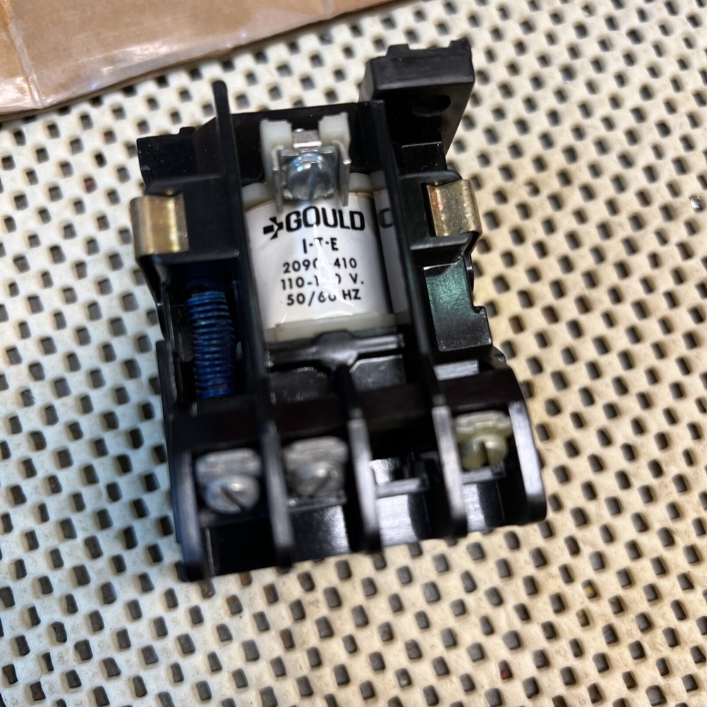 Relay, 120 VAC, Gould ITE 3-pole (breaker part 30AA)