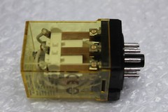 IDEC RR3PA-UL RELAY 120V LOT OF 2 UNMP
