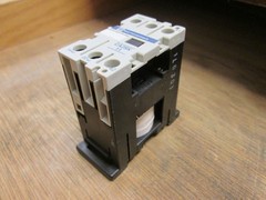 Telemecanique Control Relay CA2SK11 10A 500V 24V Coil Used