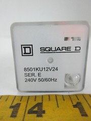 Square D Plug in GP Relay 8501KU12V24 SER-E 240V 50/60Hz 05923 T