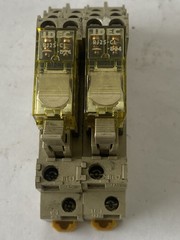 Lot Of 2 Idec RJ25-CL-D24 General Purpose Relay With Socket Base