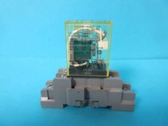 IDEC RH1B-U DC24V 61Z12 RELAY WITH BASE SH1B-05 10A 300V 92801 84913 USED