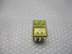 IDEC RR3B-UL RELAY 120V LOT OF 2 NSNP