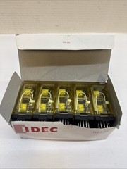 IDEC RR2KP-U 12V AC RELAY Retentive Mechanical Control DPDT, 10A 11pin Qty 10