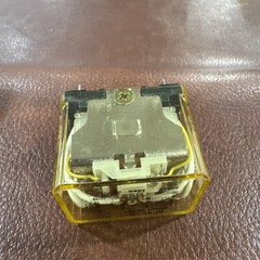 Lot of 4 NEW IDEC Intermediate relay RH4B-UL DC12V DC24V AC24V AC110V AC220V