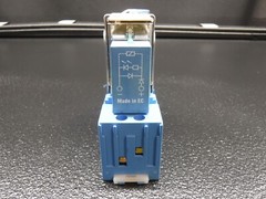 Finder Type 94.04 Socket / Finder 55.34.9.024.0040 Relay / 9902.9024.99 EMC