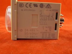 Omron H3CR-A AC24-48/DC12-48 Solid State Timer