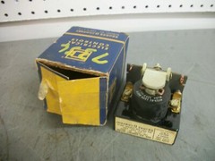 SQUARE D AC RELAY 8501CO4 5AMP 600VOLT 120VCOIL NIB