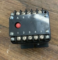 INDUSTRIAL SOLID STATE CONTROLS 1213-1BB REMOTE ADJUST TIMER CONTROL 10A 115V