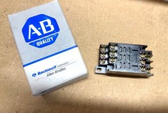 Allen Bradley 700-HN138 11 Blade Socket