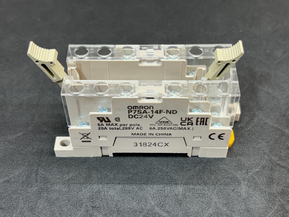 Omron P7SA-14F-ND Relay Socket