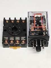 Relay OMRON MK2P-I MK2P AC 110V 8 Pin 10A 250VAC and PF083A Socket Base
