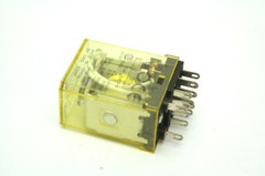 Lot Of 4 IDEC RY4S-U General Purpose Relay 24VDC 5A 4PDT Used
