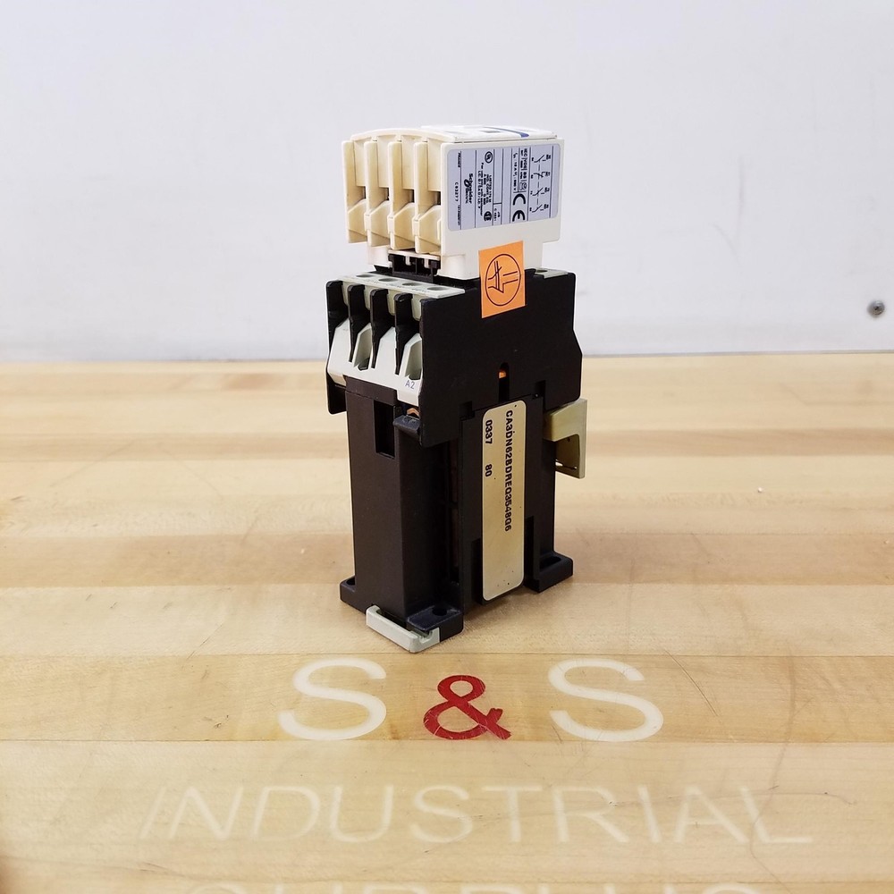 Telemecanique CA3DN62BDREQ3548G6 Control Relay 24VDC Coil – USED