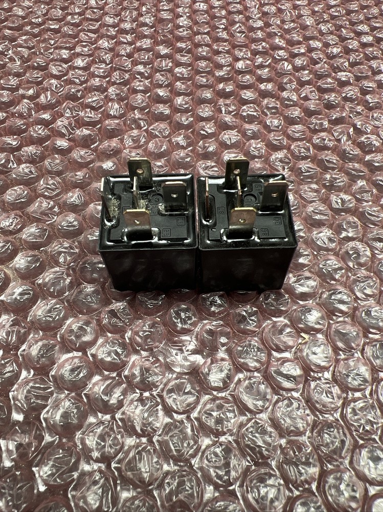 NOS Lot of 2 SONG CHUAN 896H-1CH-C-R1-UU03-12VDC Micro Relay