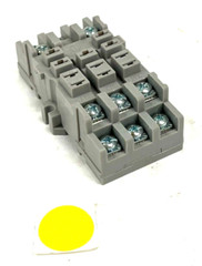 SA 29513 RELAY BLOCK BLADE SOCKET 11 PINS 300/150VOLTS 10/15AMP OAL 3-1/8″