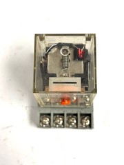OMRON MK2PN-S CONTACT RELAY 250 VAC/28VDC 10 AMP WITH BASE 300 VAC