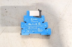 Finder 93.02.0.125 Relay Socket w/ Retaining Clip DIN Rail 8‑Pin Base