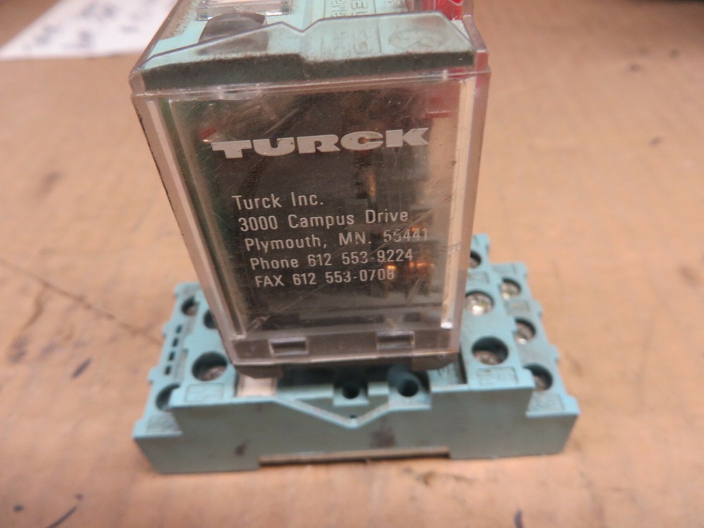 TURCK RELAY w/ SOCKET BASE # C3-A30X