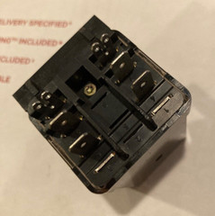 SCHRACK RM509 LC4 24VDC 6 BLADE RELAY 16 AMP 400V RAIL MOUNT