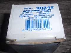 Mars 90342 Switching Relay New Unused 240V Honeywell R422201021 Essex/RBM 90-342