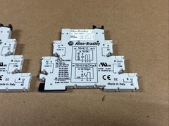 NEW LOT (2) Allen Bradley 700-HLT1Z24 Terminal Block Relay w/ 700-TBR24 FASTSHIP