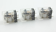 New Qty 3 Ice Cube Relays SPDT 15A 24VDC 650 Ohm Through Hole OMRON LY1-0-DC24