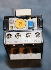 (Brand New In Factory Box) GENERAL ELECTRIC CR7G1XM RELAY 7.0-10 AMP