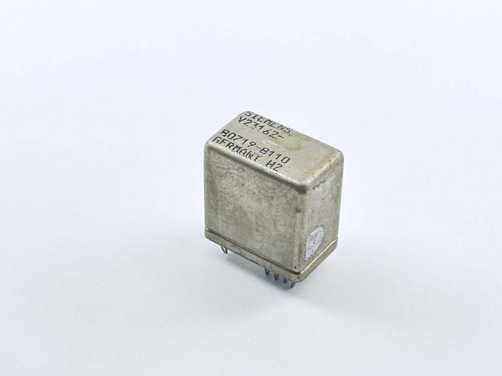 V23162-B0719-B110 Siemens Hermet. Sealed Cradle Relay 15VDC 4PDT 2A 16-Pin