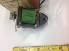 GE CR9500A103A2A Industrial Solenoid 115V Coil, End MTG, 1/2 Stroke NEW IN BOX