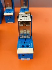 Finder Miniature Power Relay 230VAC W/Socket 10A 300V 94.03 Qty 9