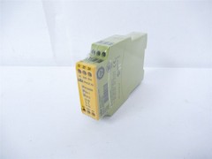 242840 New-No Box; Pilz PN0ZX2 Relay Safety 24VAC/DC 50-60 HZ Factory Sealed