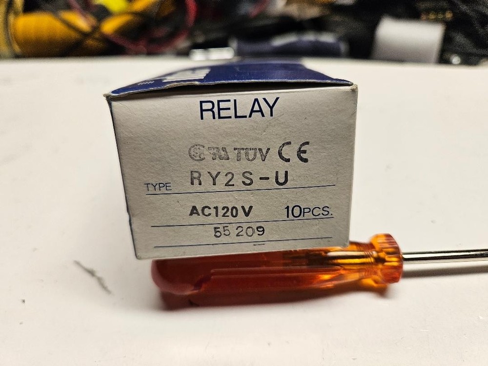 IDEC DPDT relay PN RY2S-U 3A contacts/120VAC coil