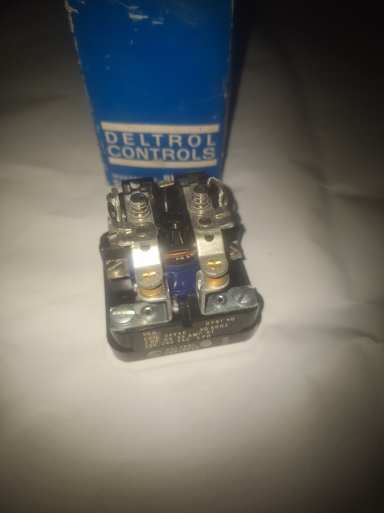 NEW GENUINE DELTROL CONTROLS 900 DPST NO COIL 24VAC 1HP OR 25A AT 120 240 VAC
