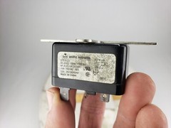 Steveco 90-290Q RBM Type 84 Relay Single Pole Normally Open 8 Amp 125V 24V Coil